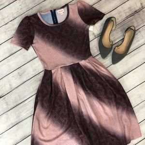 Elegant LuLaRoe Amelia